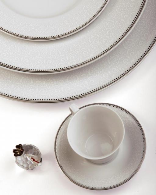 Λεπτομέρια από το ρομαντικό σχέδιο Dalia της εταιρίας Cryspo trio