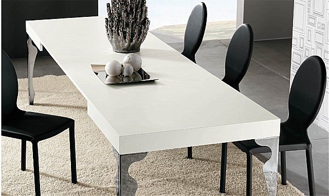 - Παρουσίαση της εταιρείας Riflessi για το Luxury Rectangular Extending table, σε λευκό χρώμα.
