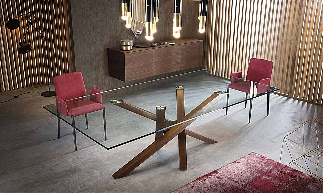 - Παρουσίαση της εταιρείας Riflessi, για το Shangai big dining table.