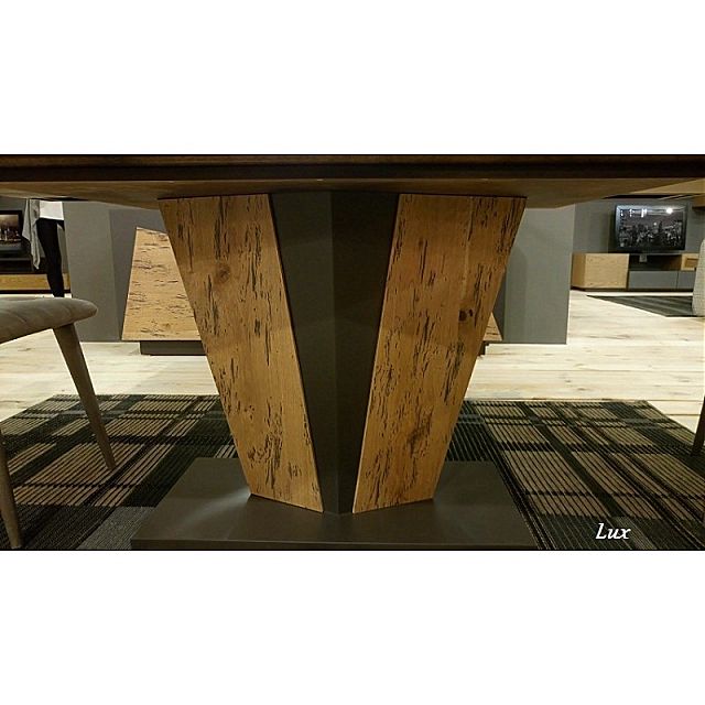 Τραπέζι τραπεζαρίας εργοστασίου Sofa And Style