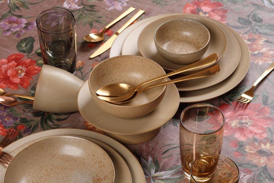 Σερβίτσιο πιάτων-φαγητού εργοστασίου Cryspo Trio