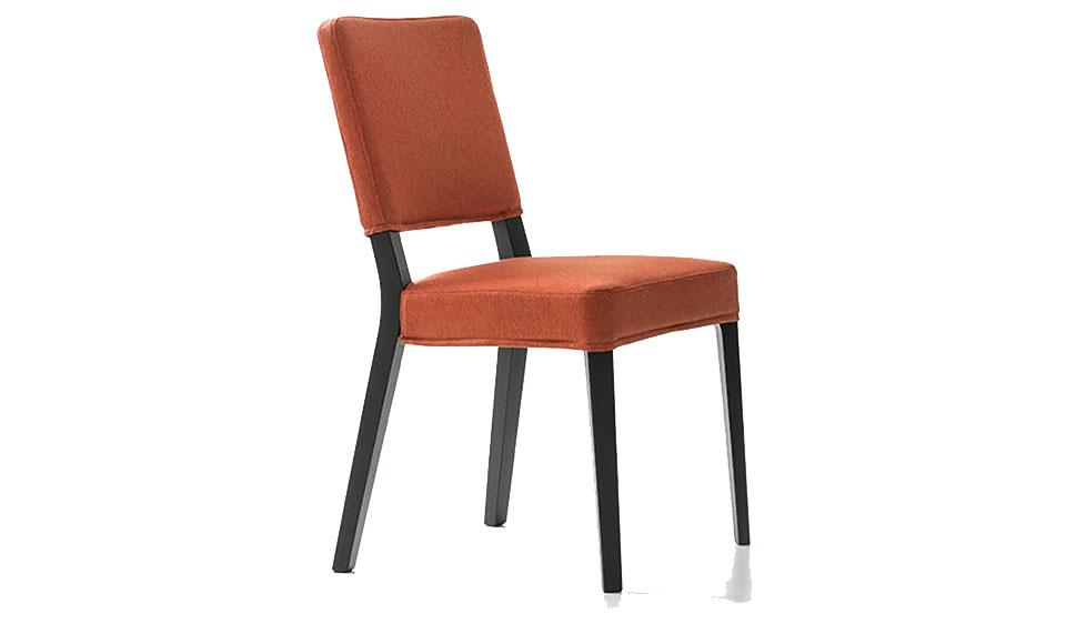 Πορτοκαλί καρέκλα τραπεζαρίας με πλήρως αφαιρούμενο κάλυμμα Aurora CB1963-C με επένδυση ύφασμα  στο κάθισμα και στην πλάτη και μασίφ ξύλινα πόδια της εταιρείας Connubia Calligaris