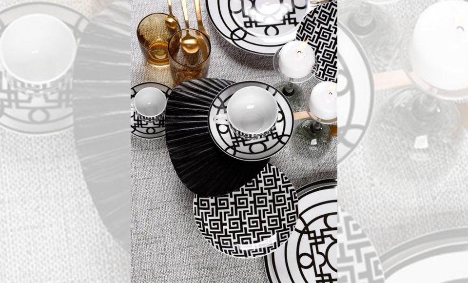 Σετ πιάτα φαγητού 20 τεμάχια με γραμμικό σχέδιο σε απόχρωση του μαύρου  στο σχέδιο Black Jade της Cryspo Trio 