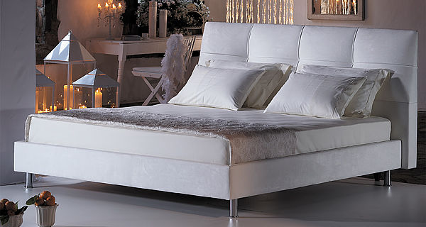 Κρεβάτι επενδυμένο Sofa And Style Violette-Violette