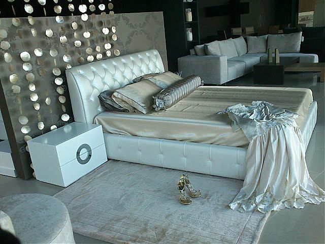 Κρεβάτι επενδυμένο Sofa di Rodi  Pallas-Pallas